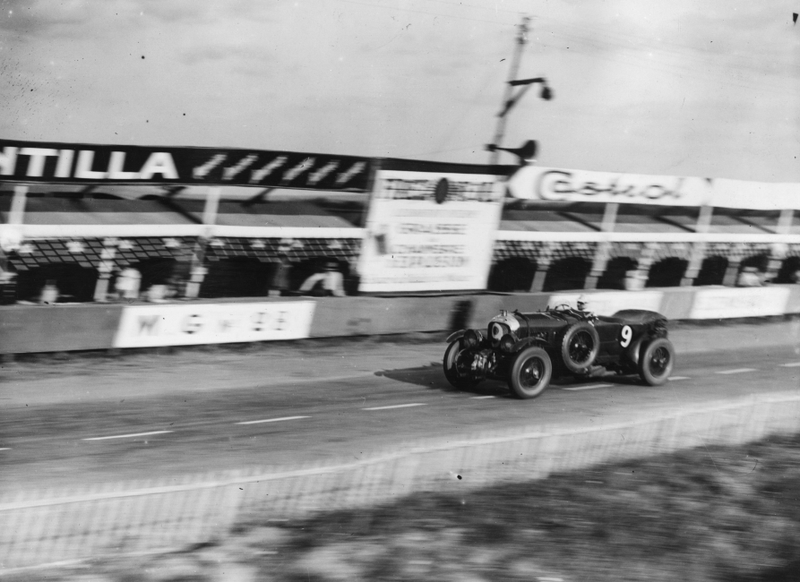 Illustration for article titled These Incredible Photos Show How Le Mans Evolved Over 84 Years